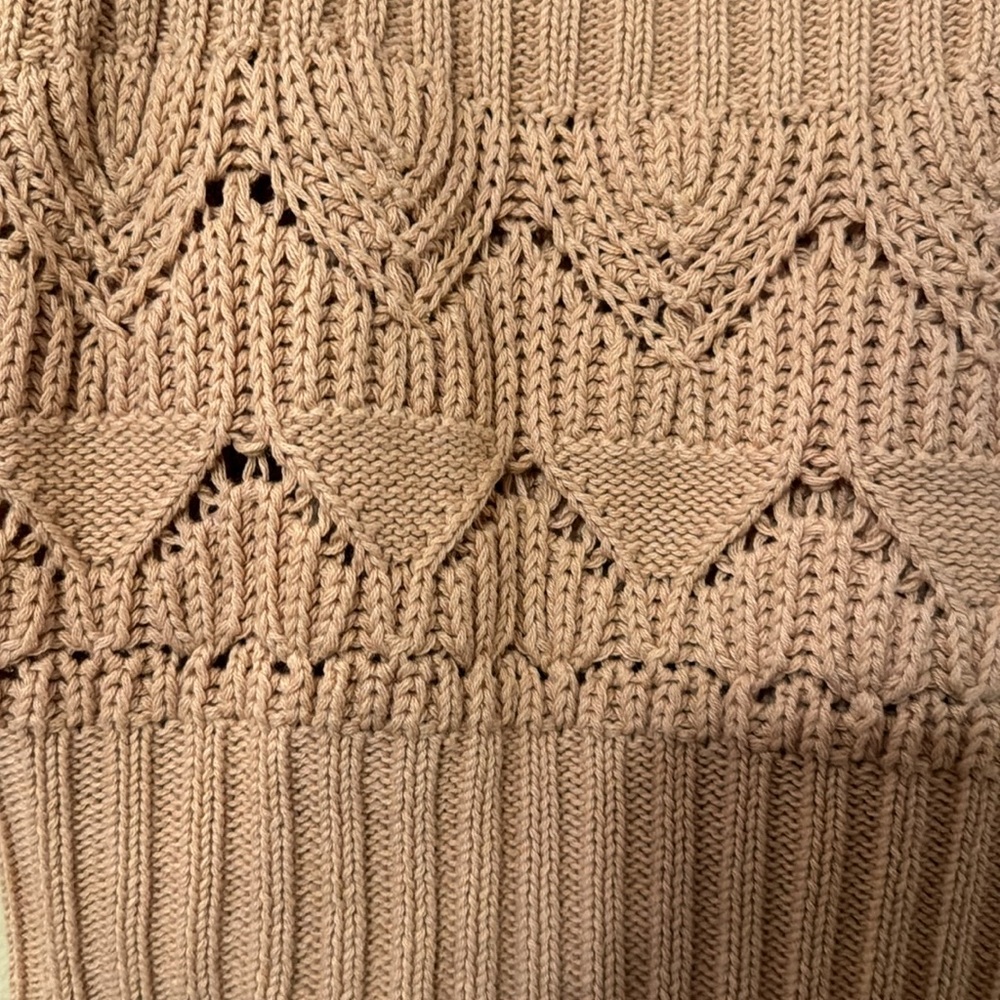 Lulu’s Point for Me Pointelle Knit Tank Top Size M - Picture 6 of 7